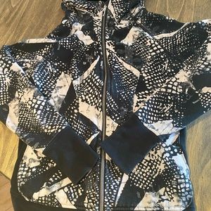 Pattern lululemon zip hoodie